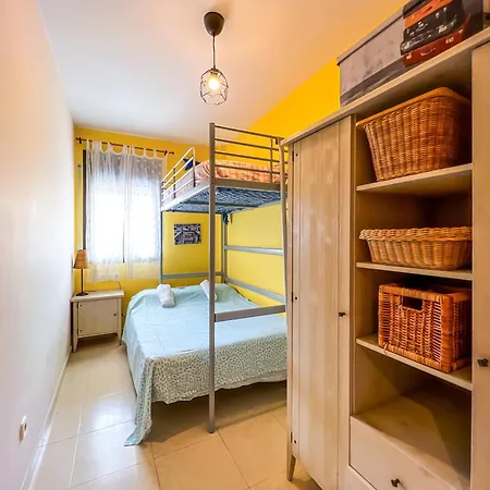 Apartamento Vivalidays Elia - Fenals - *